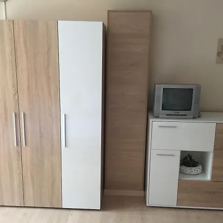 招待所 Gloria 内塞伯尔